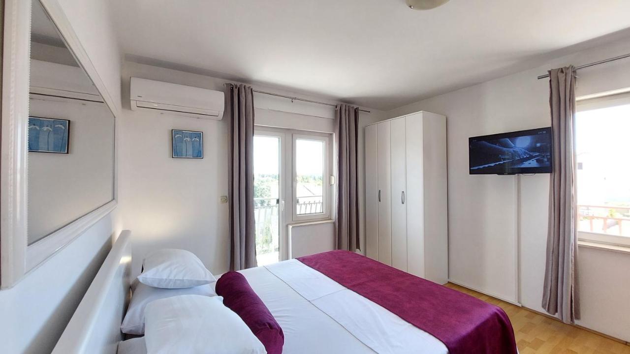 Sea Side Apartments Vodice Eksteriør billede