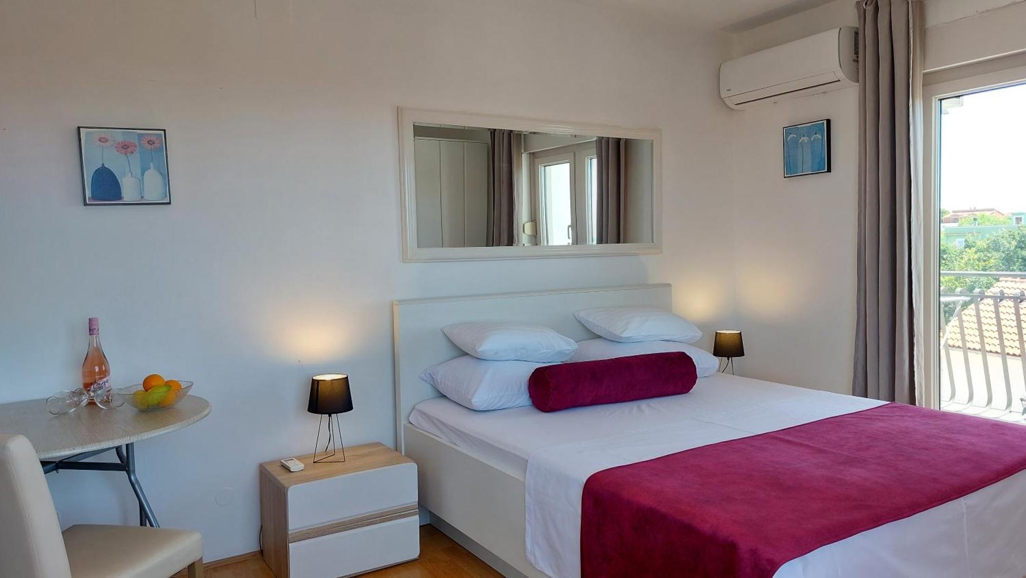 Sea Side Apartments Vodice Eksteriør billede